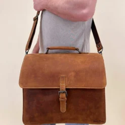 Peter S. Bagagebæretaske Dokumentmappe Transporttaske Cykeltaske Lærertaske Kontortaske Arbejdstaske Lædertaske Cykel Vintage Brun Læder -Taske Salgsbutik 2B66 20 5wpol model male2 1280x1280