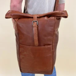 Miquel I. Bagagebærertaske Cykeltaske Med Skulderrem Cykeltaske Transporttaske Bæretaske Budstaske Taske Til Cykel Stor Canvas Læder Brun 16L -Taske Salgsbutik 2B78 20 40wpol model male1 1280x1280