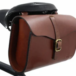 Marianne V. Sadeltaske Cykelstyrstaske Bagagebærertaske Sadeltaske Cykeltaske Styrtaske Siddetaske Sadel Taske Transporttaske Cykelkurv Cykeltilbehør Tyverisikret Vintage Brun Læder