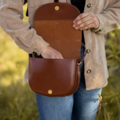 Carmen Håndtaske Skuldertaske Lædertaske Crossbody Taske Bærekomfort Vintage Brun Læder -Taske Salgsbutik Insta Carmen 2H153 26 19 2 1280x1280