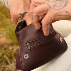 Jared Tobakspose Tobakspung Pibeetui Pibehylster Indvendigt Materiale Af Naturgummi Brun Læder -Taske Salgsbutik Insta Jared 2T6 22 6 3 1280x1280