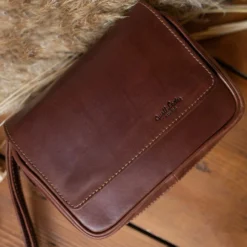 Rupert Pibetaske Til 4 Piber Ekstra Tobaksrum Indvendigt Stof Lavet Af Naturgummi Brun Læder